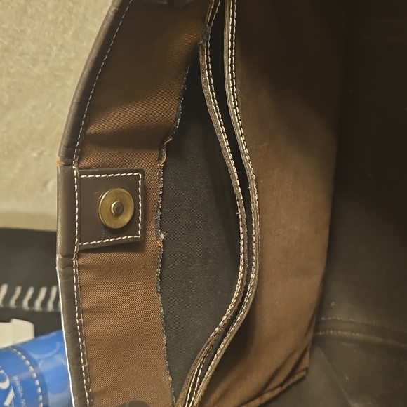 Gucci GG Supreme Joy Tote Bag - Picture 10 of 12